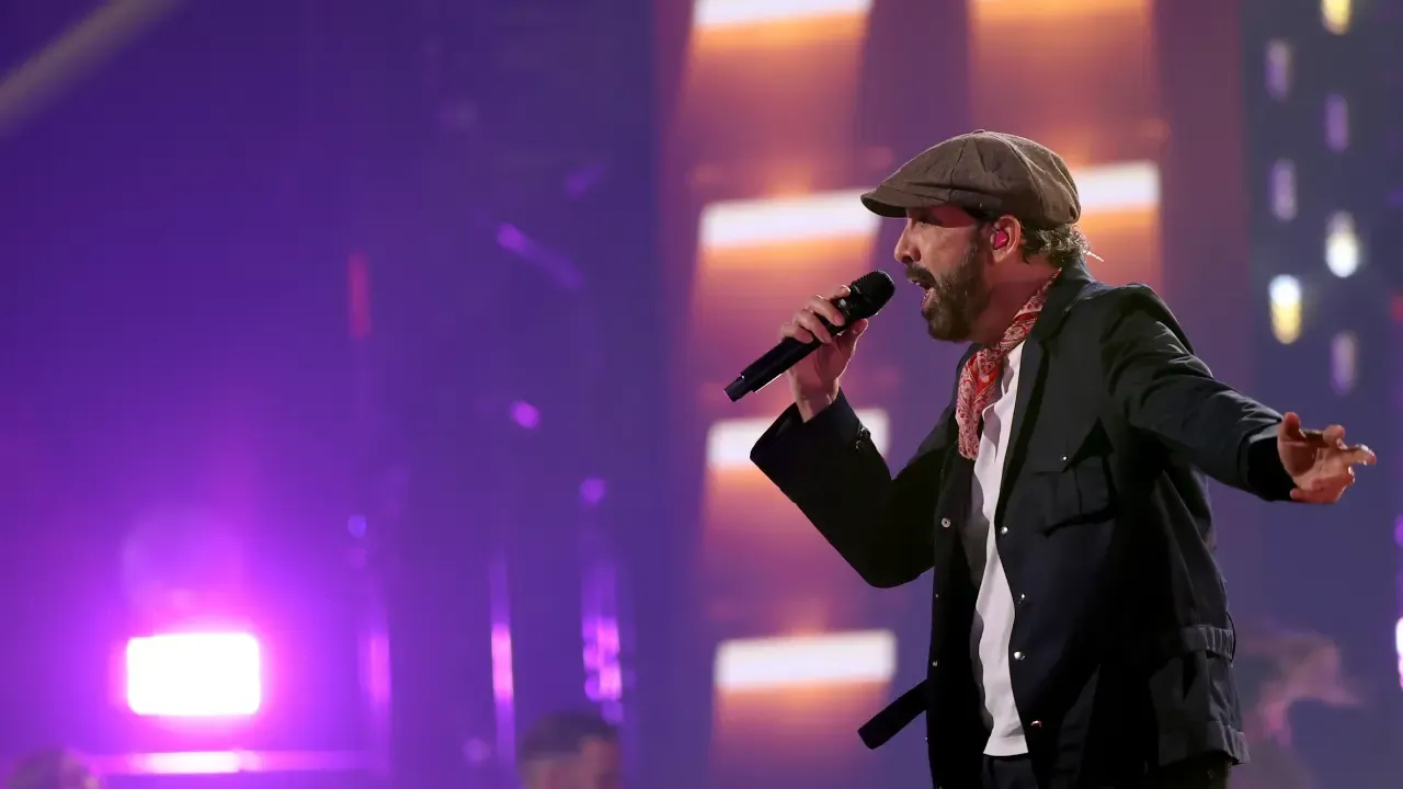 En la foto: Juan Luis Guerra